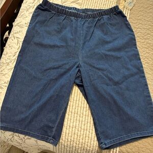 Stretch denim shorts